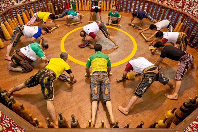 The Secrets of the Oldest Gym in the World | Alamy Stock Photo