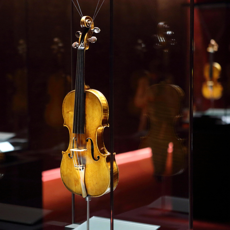 The Davidoff-Morini Stradivarius | Alamy Stock Photo
