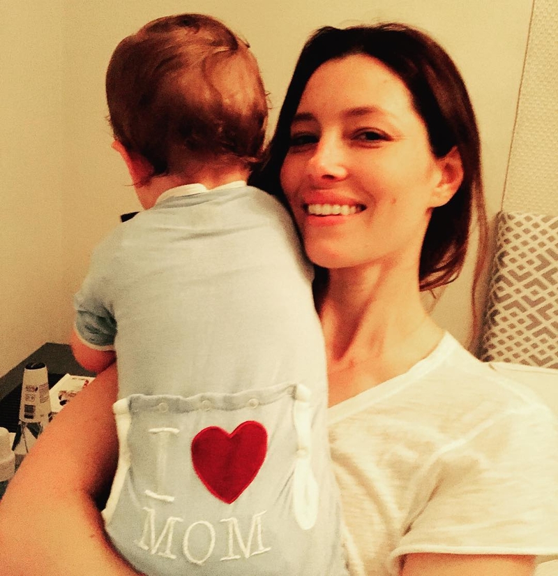 Jessica Talks Motherhood | Instagram/@jessicabiel